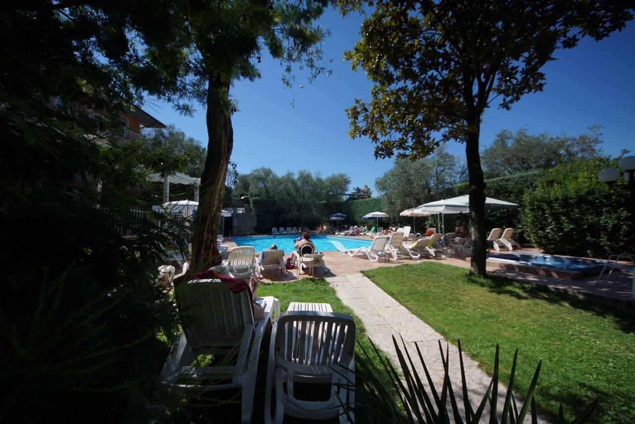 Hotel Alpi Malcesine Exterior foto