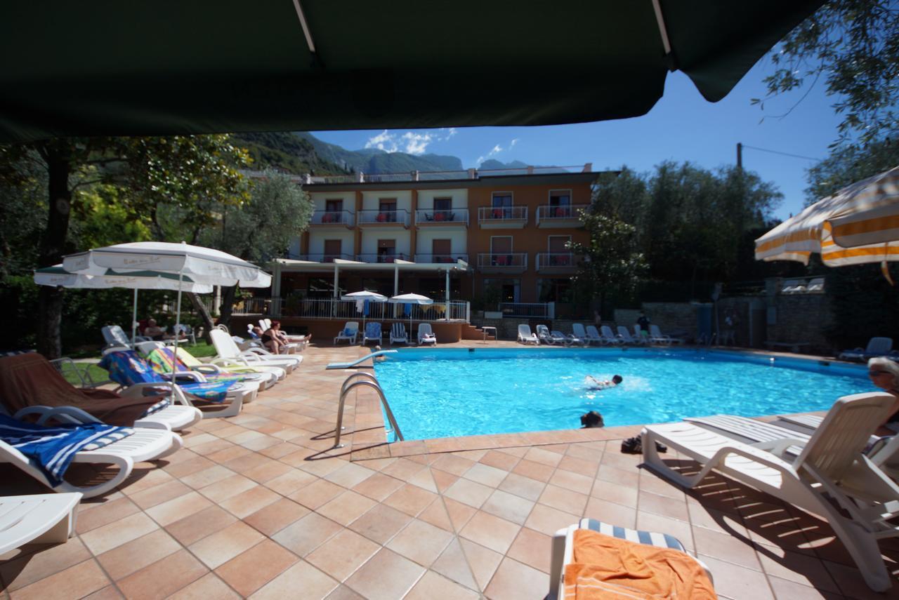 Hotel Alpi Malcesine Exterior foto