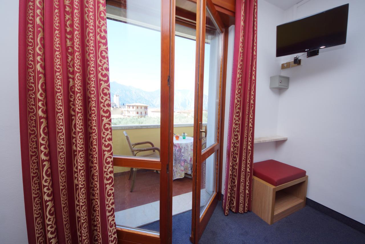 Hotel Alpi Malcesine Exterior foto